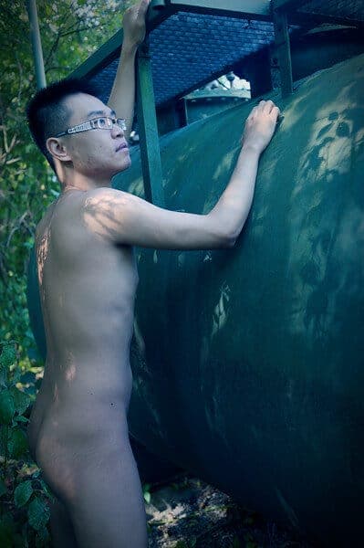 Naked Outdoor shoot in Nymphenburg 9