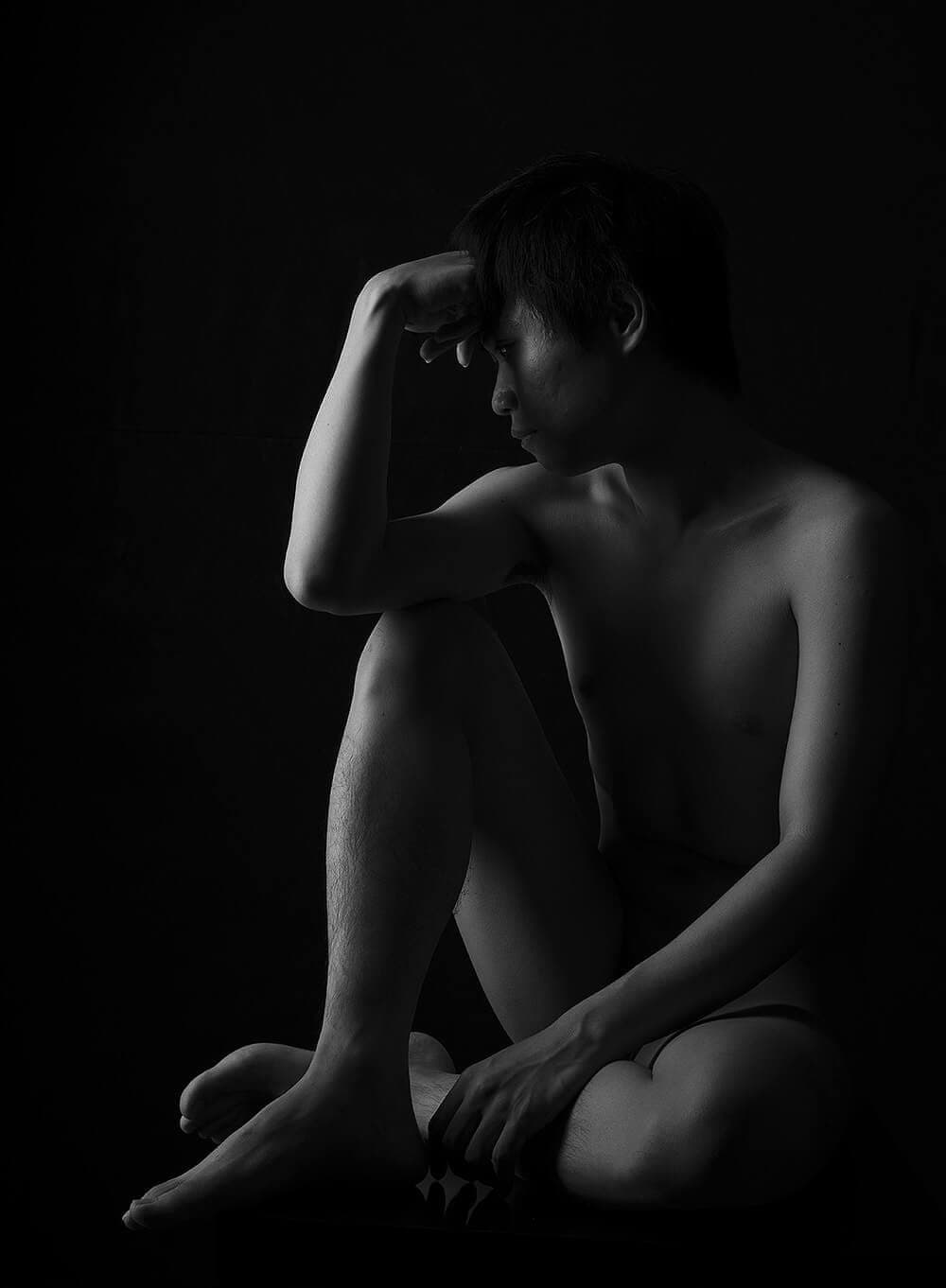 Shawter art naked studio shoot 1